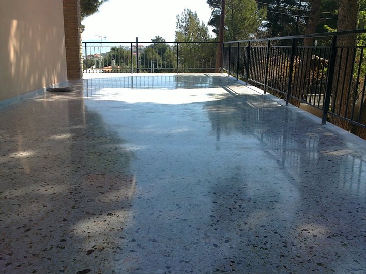 Καλέστε μας